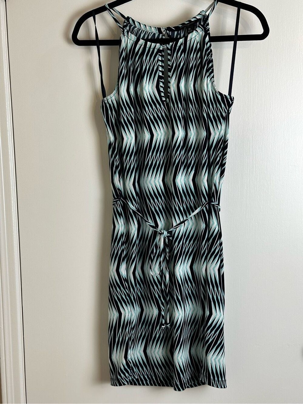 Banana Republic size M dress blue/turquoise/white